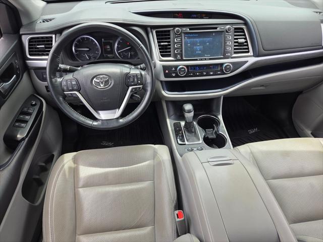 2018 Toyota Highlander Limited Platinum
