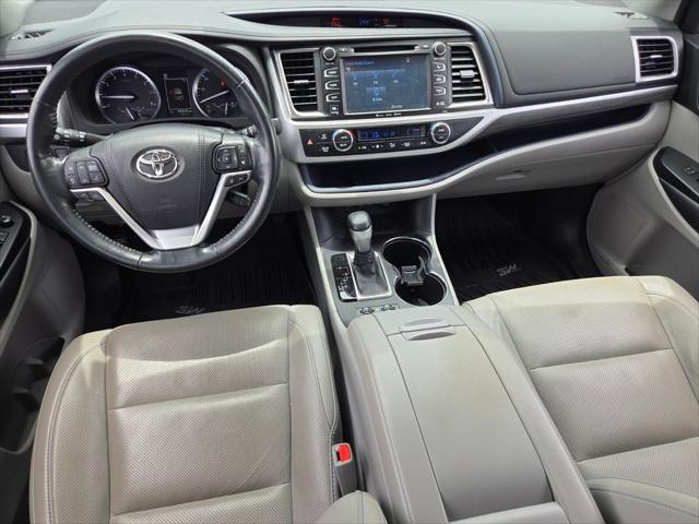 2018 Toyota Highlander Limited Platinum