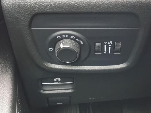 2025 Jeep Grand Cherokee L Laredo 4x2