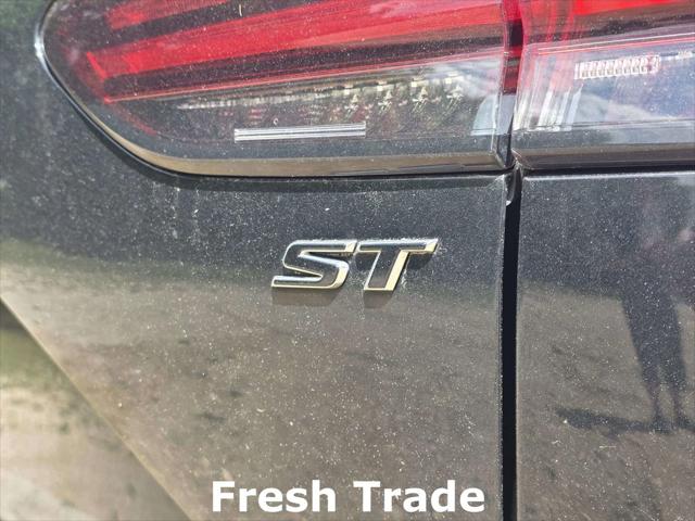 2022 Buick Envision FWD Essence