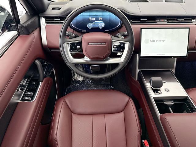 2026 Land Rover Range Rover P550e SE
