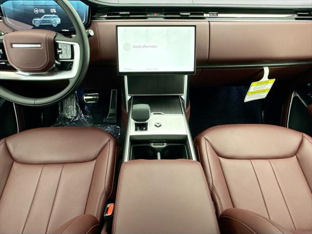 2026 Land Rover Range Rover P550e SE