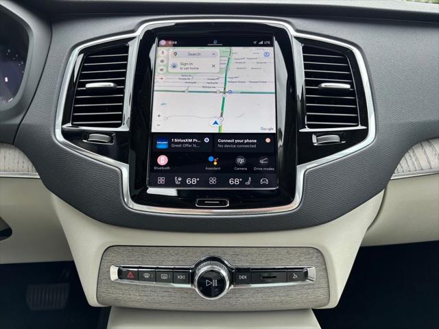 2025 Volvo XC90 B5 Plus