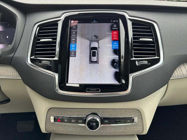 2025 Volvo XC90 B5 Plus