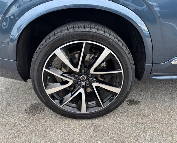 2025 Volvo XC90 B5 Plus