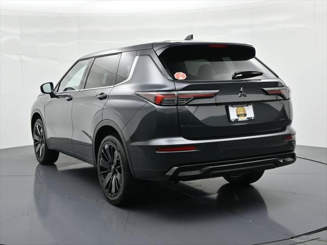 2026 Mitsubishi Outlander LE 1.5T S-AWC