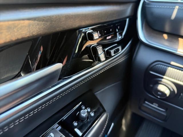 2023 Jeep Grand Wagoneer Series II 4x4