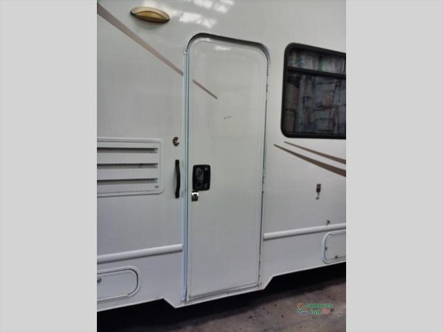 2016 Ford E-450 Cutaway Unknown