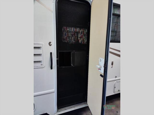 2016 Ford E-450 Cutaway Unknown