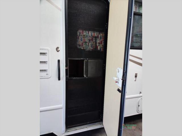 2016 Ford E-450 Cutaway Unknown