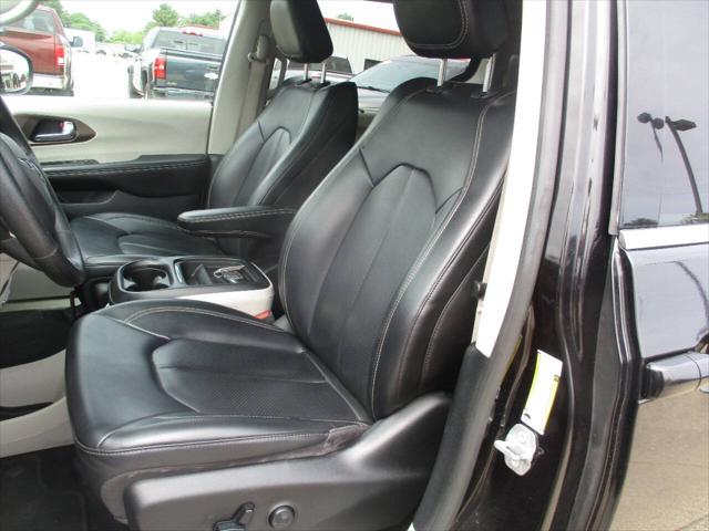 2020 Chrysler Voyager LXI