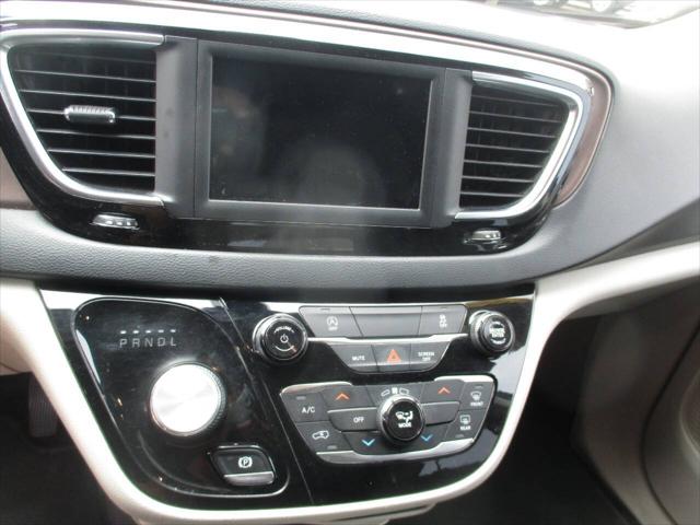 2020 Chrysler Voyager LXI