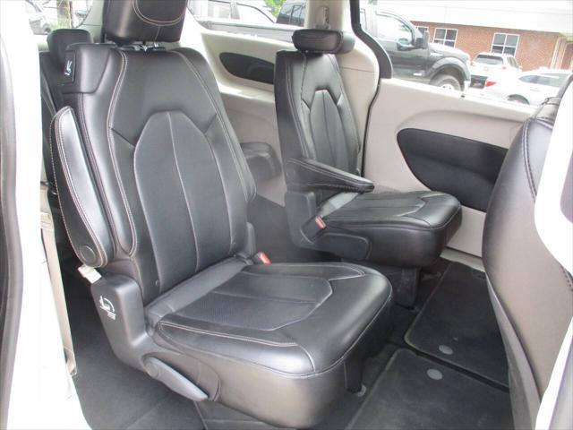 2020 Chrysler Voyager LXI