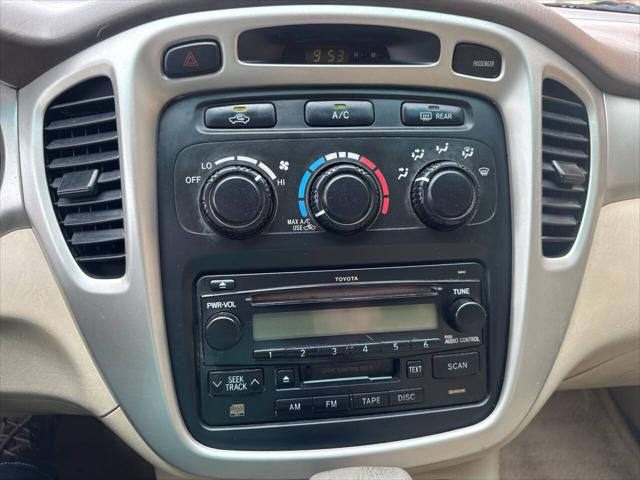 2005 Toyota Highlander Base Fwd 4dr SUV V6 w/ 3rd Row