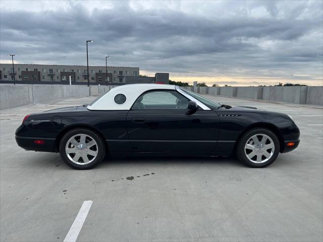 2002 Ford Thunderbird Deluxe 2dr Convertible