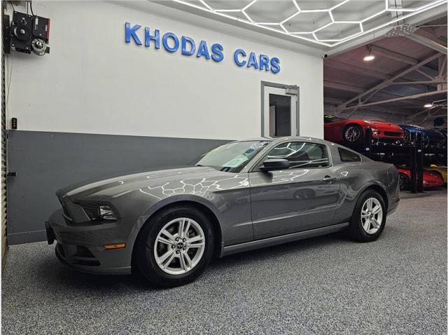2014 Ford Mustang V6