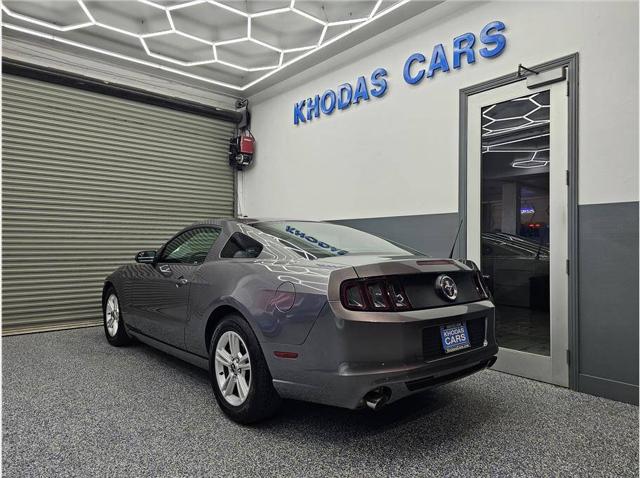 2014 Ford Mustang V6