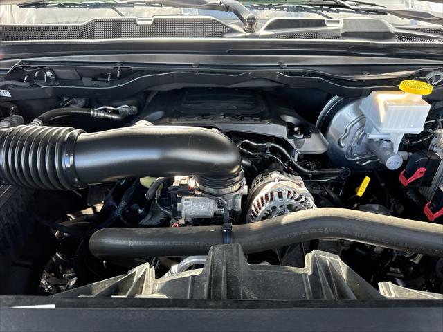 2022 Ram 1500 Big Horn Crew Cab 4x4 5'7" Box