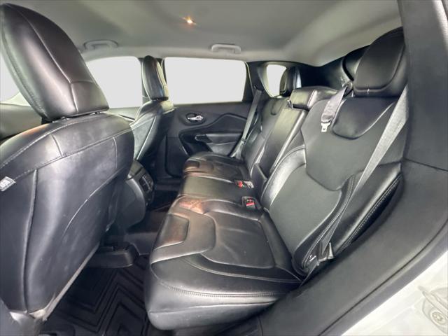 2023 Jeep Cherokee Altitude Lux 4x4