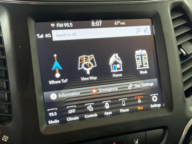 2023 Jeep Cherokee Altitude Lux 4x4