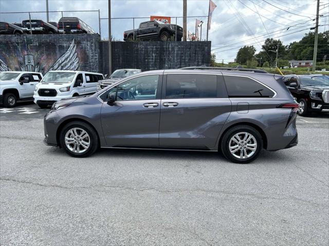 2022 Toyota Sienna XSE
