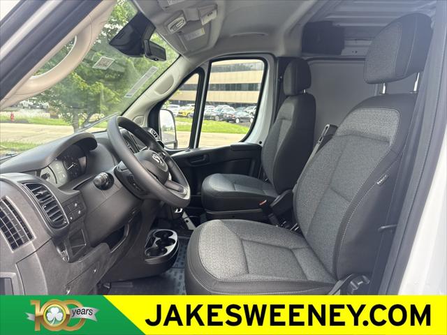 2026 Ram ProMaster Cargo Van Tradesman Low Roof 136 WB w/Pass Seat