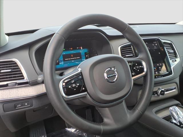 2023 Volvo XC90 Recharge T8 Ultimate Bright Theme 7-Seater