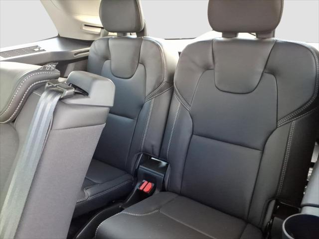 2023 Volvo XC90 Recharge T8 Ultimate Bright Theme 7-Seater