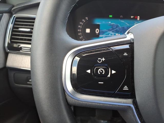 2023 Volvo XC90 Recharge T8 Ultimate Bright Theme 7-Seater