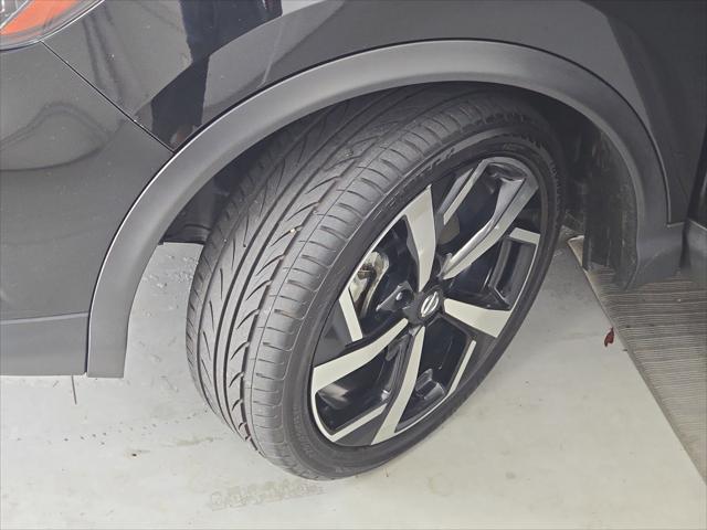2022 Nissan Rogue Sport SL AWD Xtronic CVT