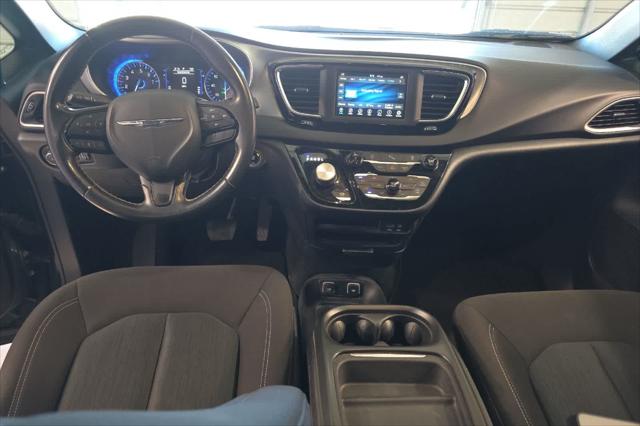 2020 Chrysler Pacifica Touring