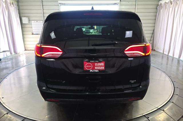 2020 Chrysler Pacifica Touring