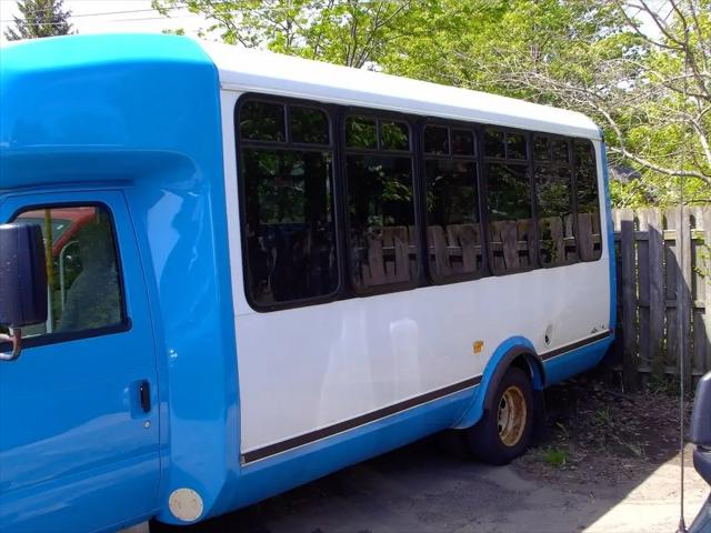 2015 Ford E-450 Cutaway E450 SD 18 PASS BUS