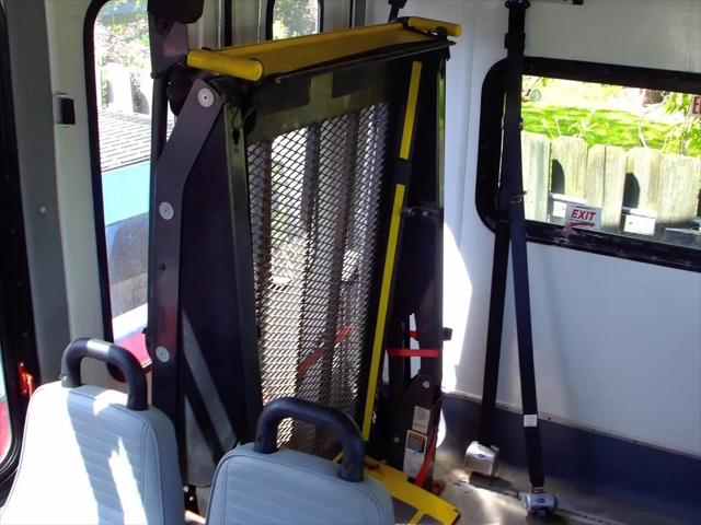 2015 Ford E-450 Cutaway E450 SD 18 PASS BUS