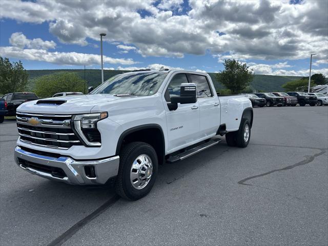 2026 Chevrolet Silverado 3500HD Crew Cab, Long Bed, LTZ Dual Rear Wheel, RWD
