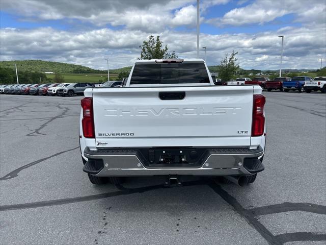 2026 Chevrolet Silverado 3500HD Crew Cab, Long Bed, LTZ Dual Rear Wheel, RWD