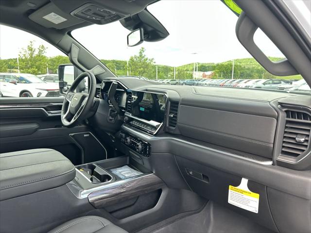 2026 Chevrolet Silverado 3500HD Crew Cab, Long Bed, LTZ Dual Rear Wheel, RWD