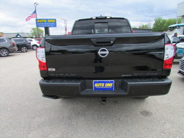 2023 Nissan Titan Crew Cab SV 4x4