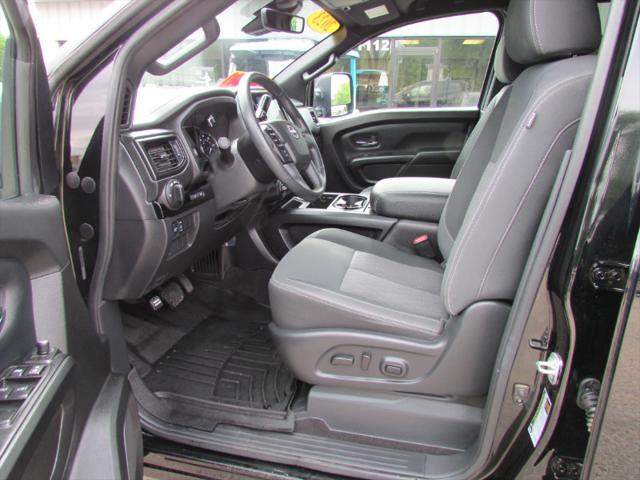 2023 Nissan Titan Crew Cab SV 4x4