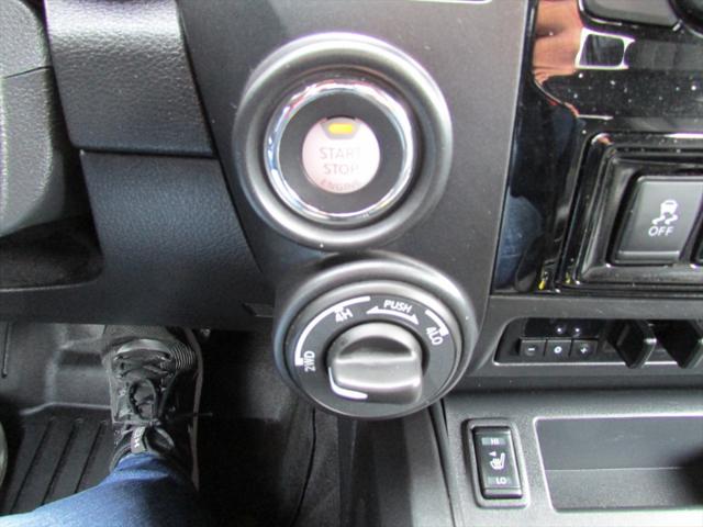 2023 Nissan Titan Crew Cab SV 4x4