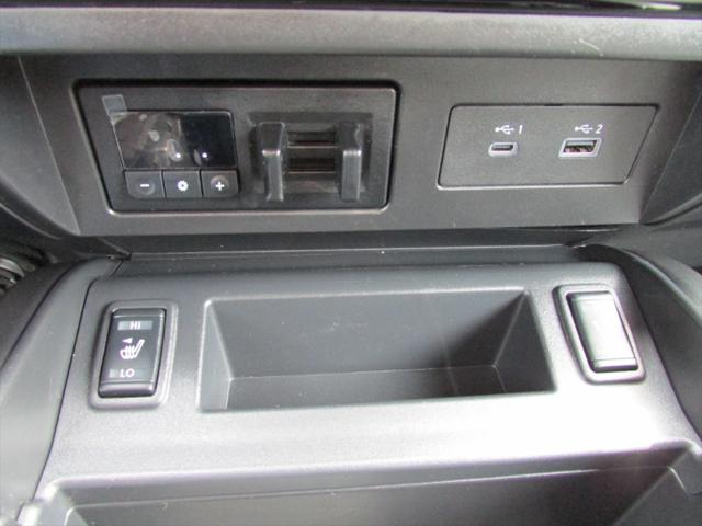 2023 Nissan Titan Crew Cab SV 4x4