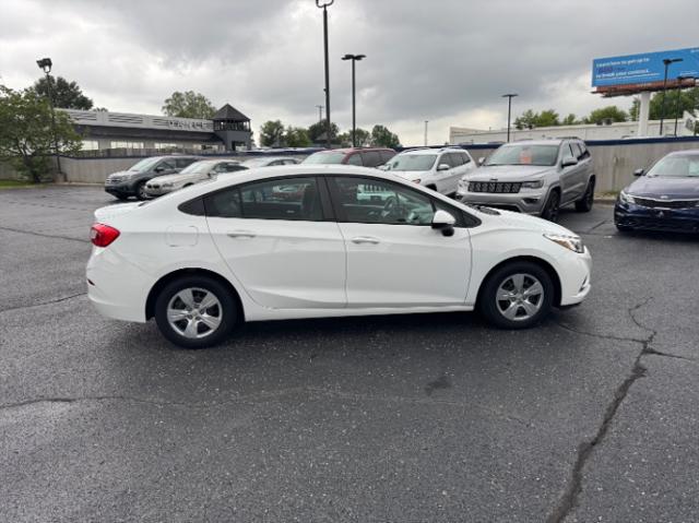 2017 Chevrolet Cruze LS Auto