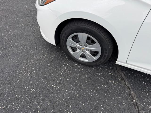 2017 Chevrolet Cruze LS Auto