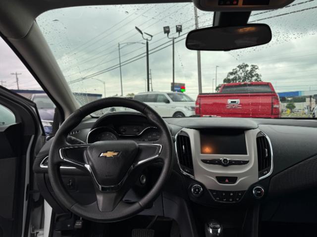 2017 Chevrolet Cruze LS Auto