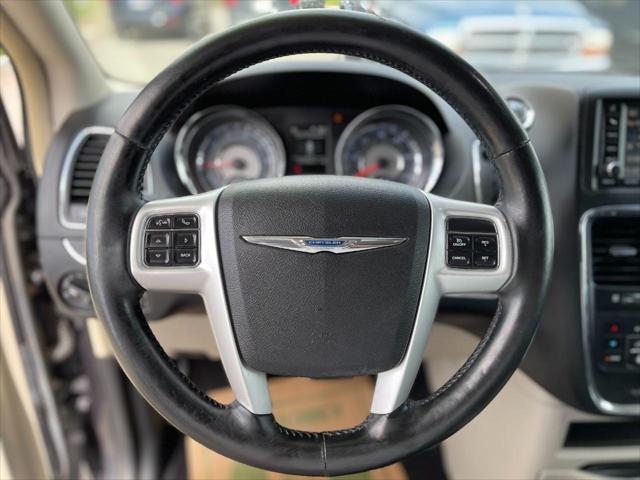 2014 Chrysler Town & Country Touring