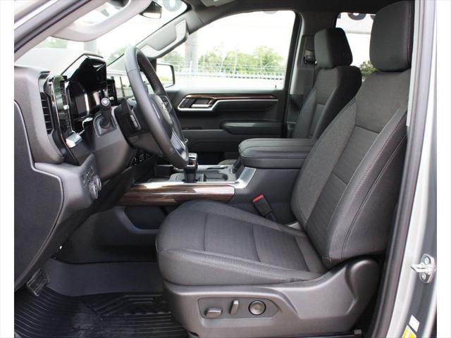 2026 Chevrolet Silverado 1500 4WD Crew Cab Standard Bed LT