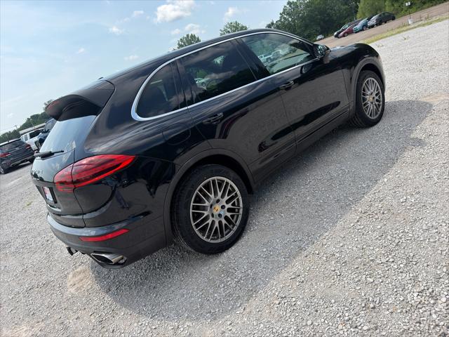 2016 Porsche Cayenne Base