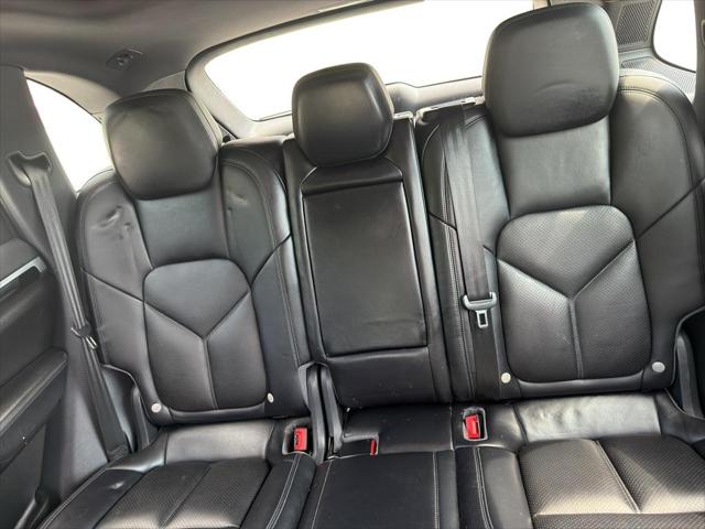 2016 Porsche Cayenne Base