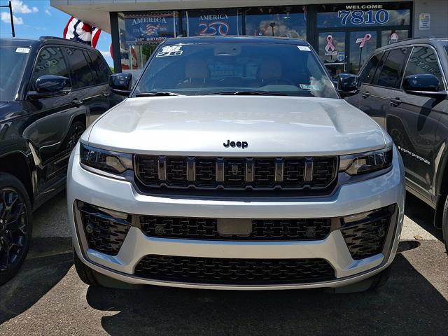 2026 Jeep Grand Cherokee Summit 4x4