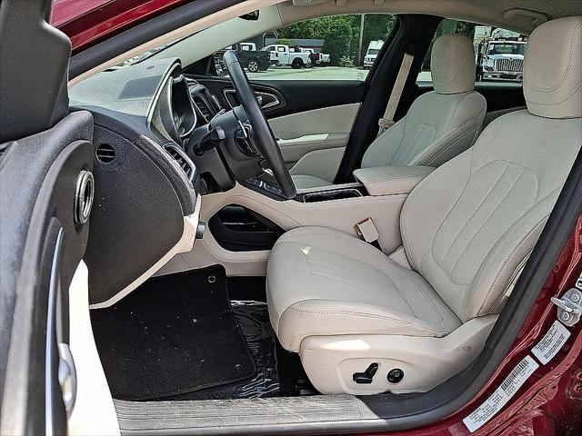 2016 Chrysler 200 Limited Platinum